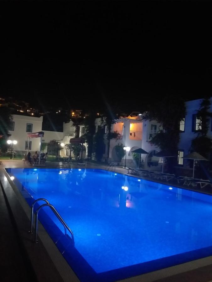 Paradise Apart Hotel Bitez Bagian luar foto
