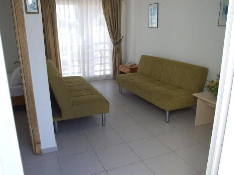 Paradise Apart Hotel Bitez Bagian luar foto