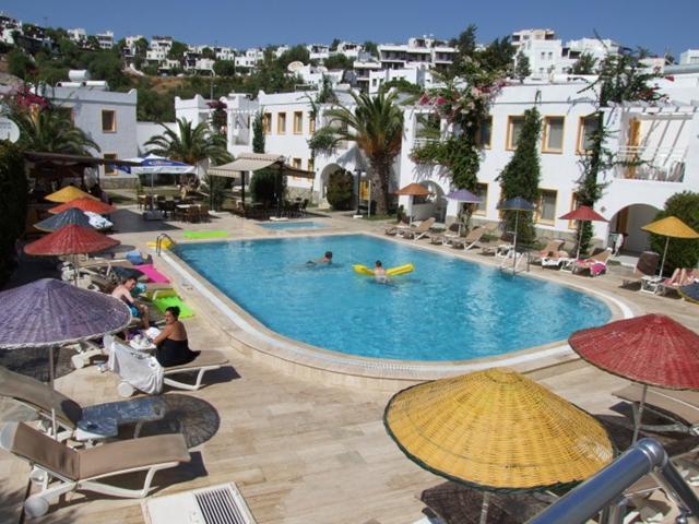 Paradise Apart Hotel Bitez Bagian luar foto